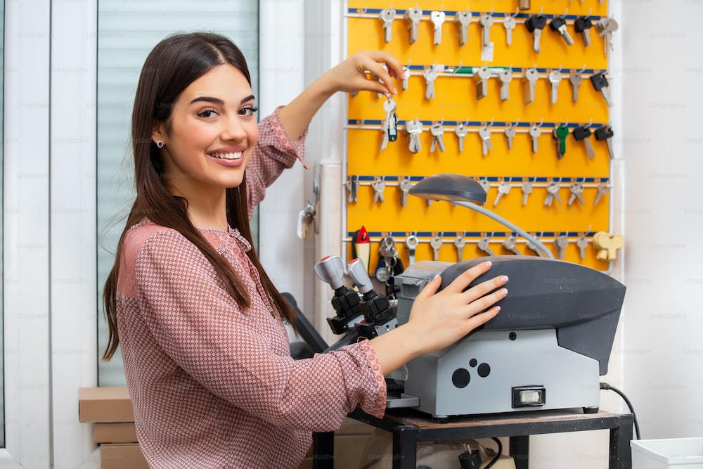 Mantenimiento de cerraduras cerrajeros 24 horas Valencia